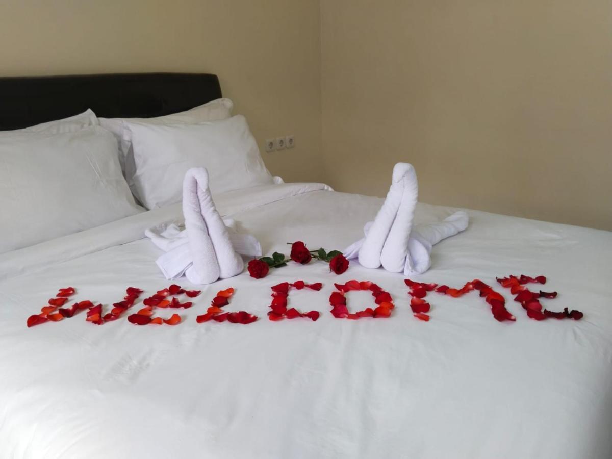 The Laviana Hotel Ловіна Екстер'єр фото