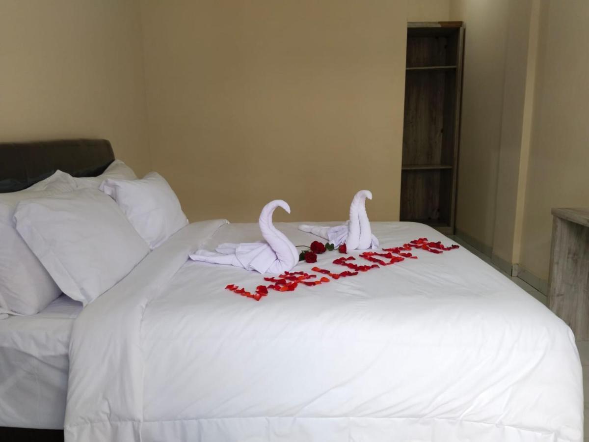 The Laviana Hotel Ловіна Екстер'єр фото